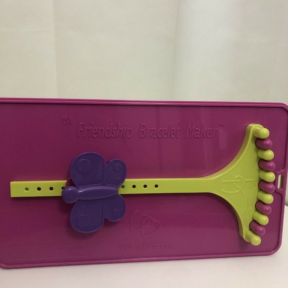 My Friendship Bracelet Maker -Travel Ready - Picture 4 of 12